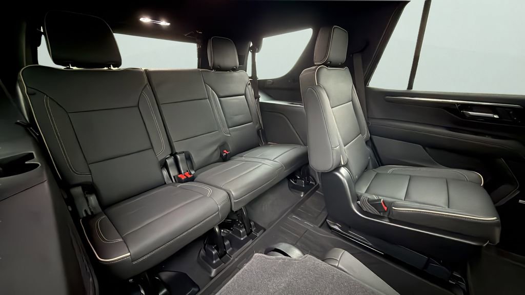 Used 2025 Chevrolet Tahoe Premier image 18
