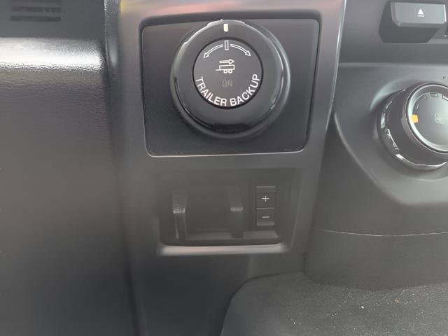 Used 2018 Ford F150 XLT w/ Equipment Group 302A Luxury AWD/4WD image 16