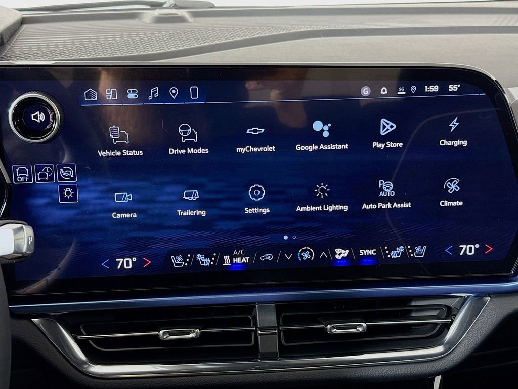 New 2026 Chevrolet Equinox EV LT image 15