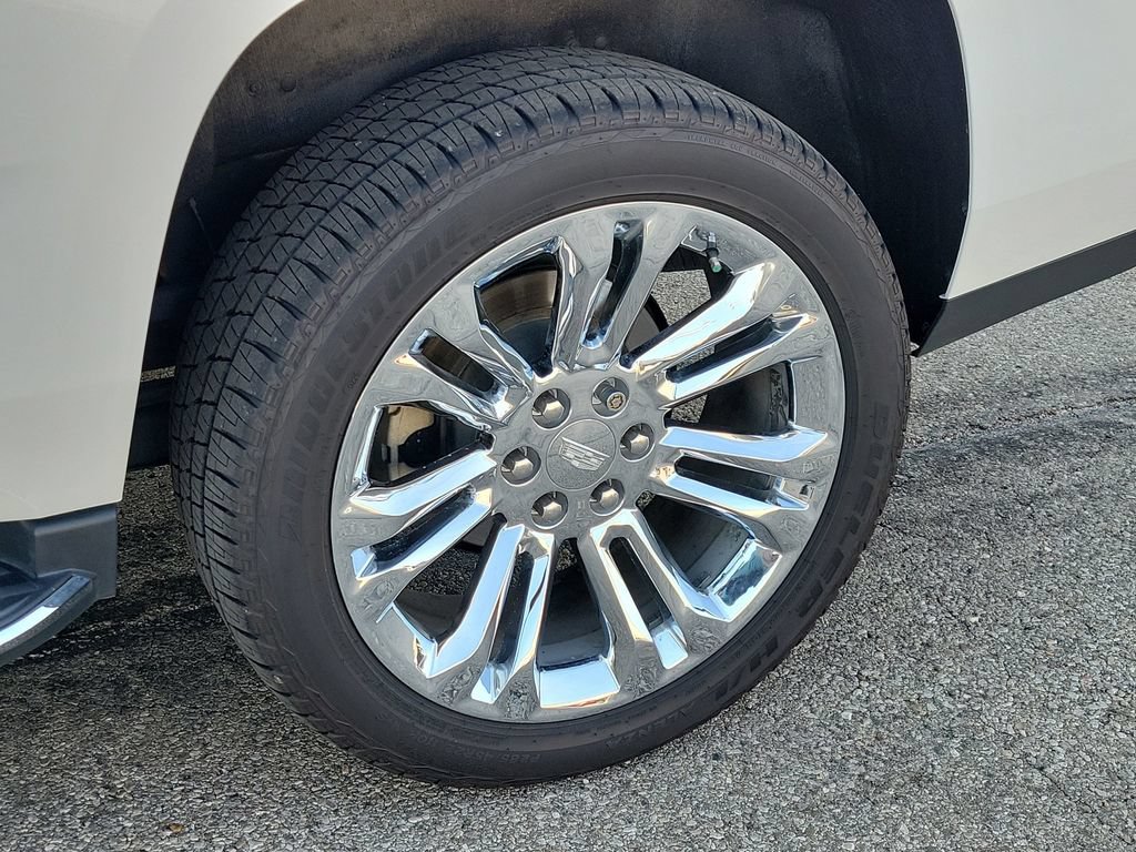 Used 2020 Cadillac Escalade Luxury AWD/4WD image 10
