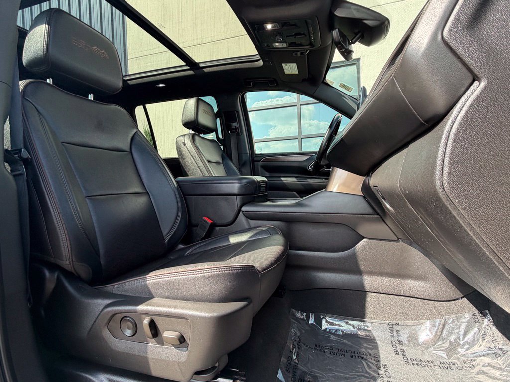 Used 2023 Chevrolet Suburban High Country w/ Max Trailering Package AWD/4WD image 21