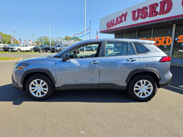 Used 2025 Toyota Corolla Cross L FWD image 4