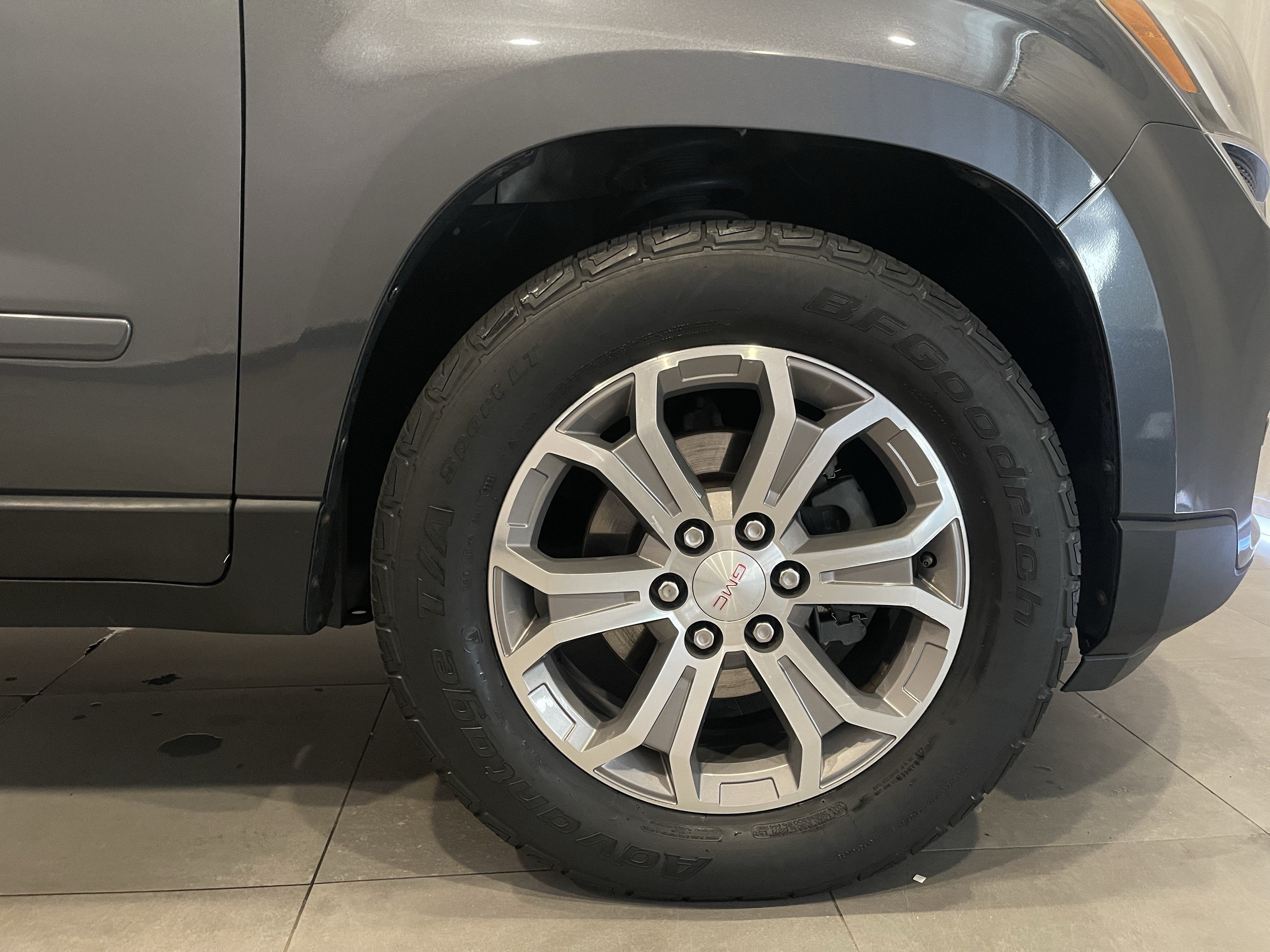 Used 2013 GMC Acadia SLT AWD/4WD image 10