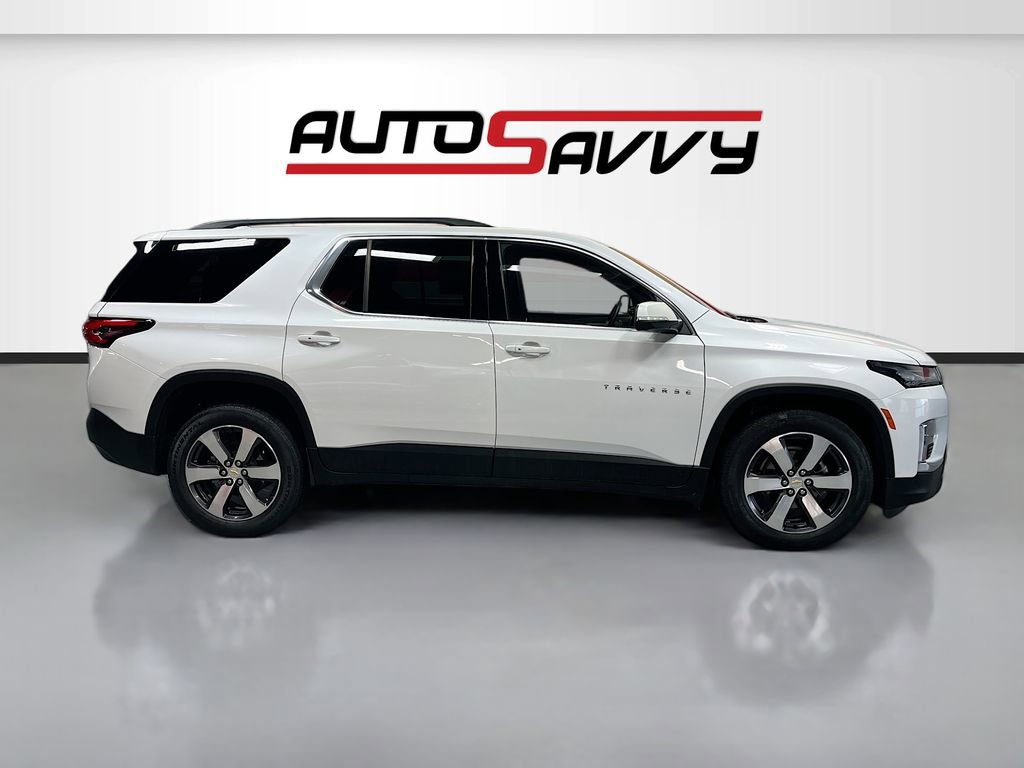 Used 2023 Chevrolet Traverse LT w/ LT Premium Package image 8