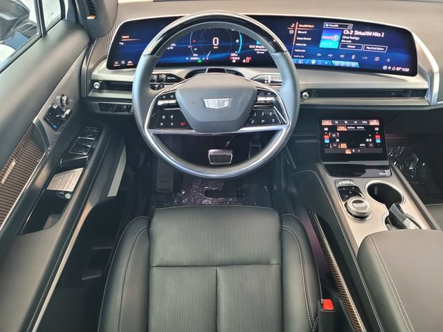 Certified 2026 Cadillac Vistiq Luxury AWD/4WD image 16