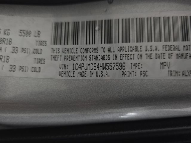 Used 2017 Jeep Cherokee High Altitude AWD/4WD image 10