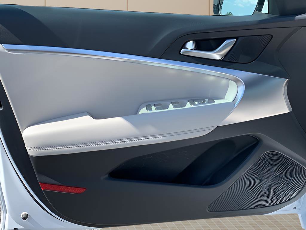 Certified 2025 Genesis G70 2.5T image 15