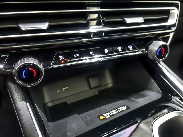 New 2026 Chevrolet Traverse Z71 w/ Driver Confidence Package image 23