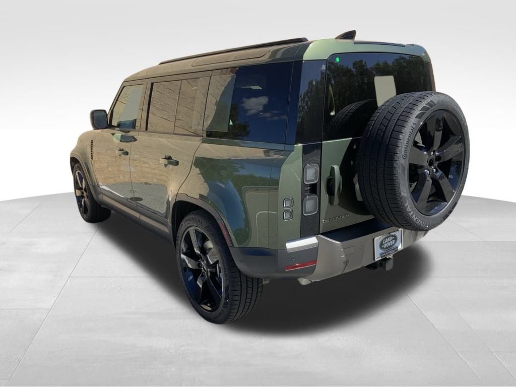 New 2026 Land Rover Defender 110 S image 8
