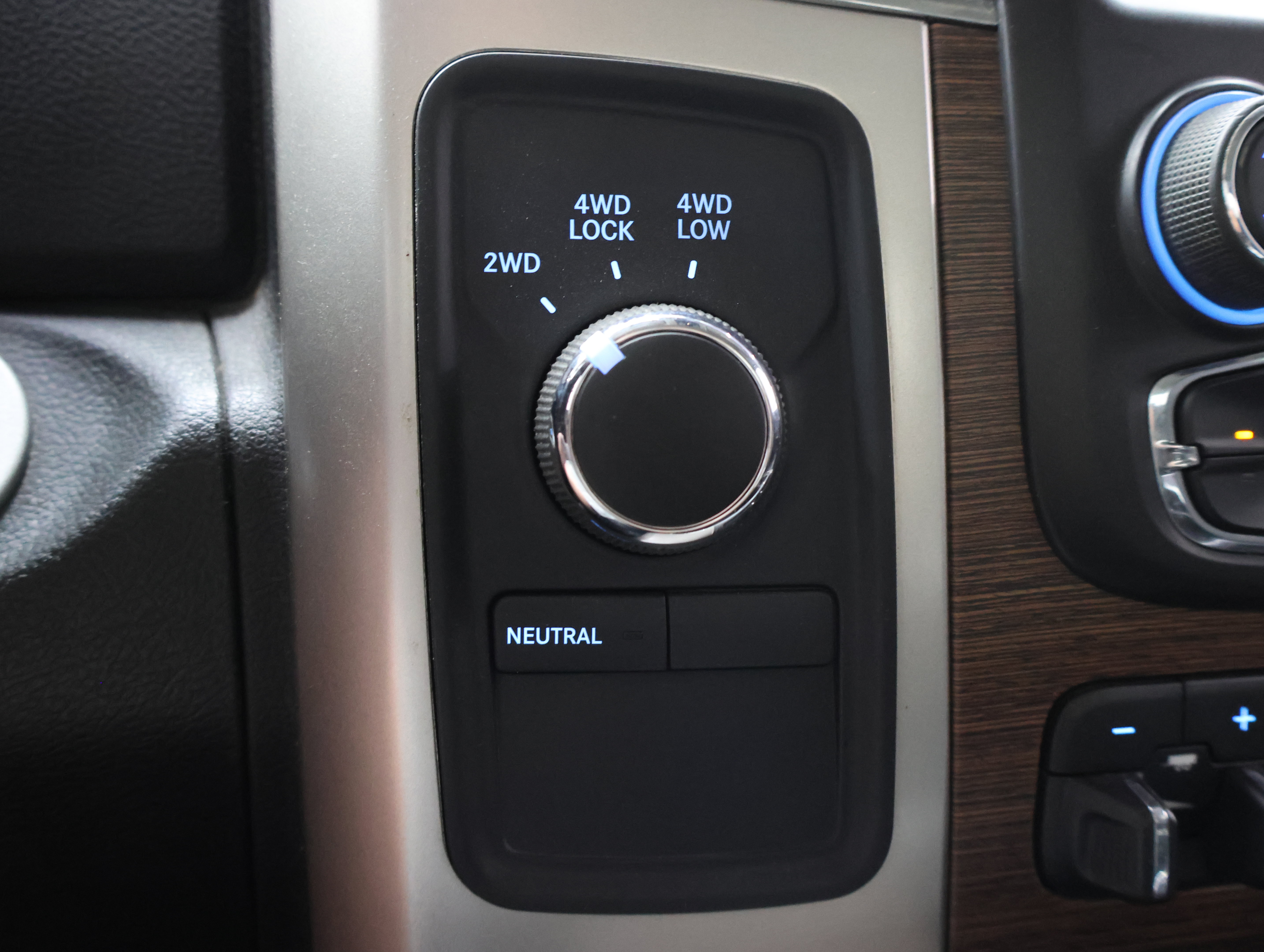 Used 2017 RAM 2500 Laramie w/ Sport Appearance Group AWD/4WD image 44