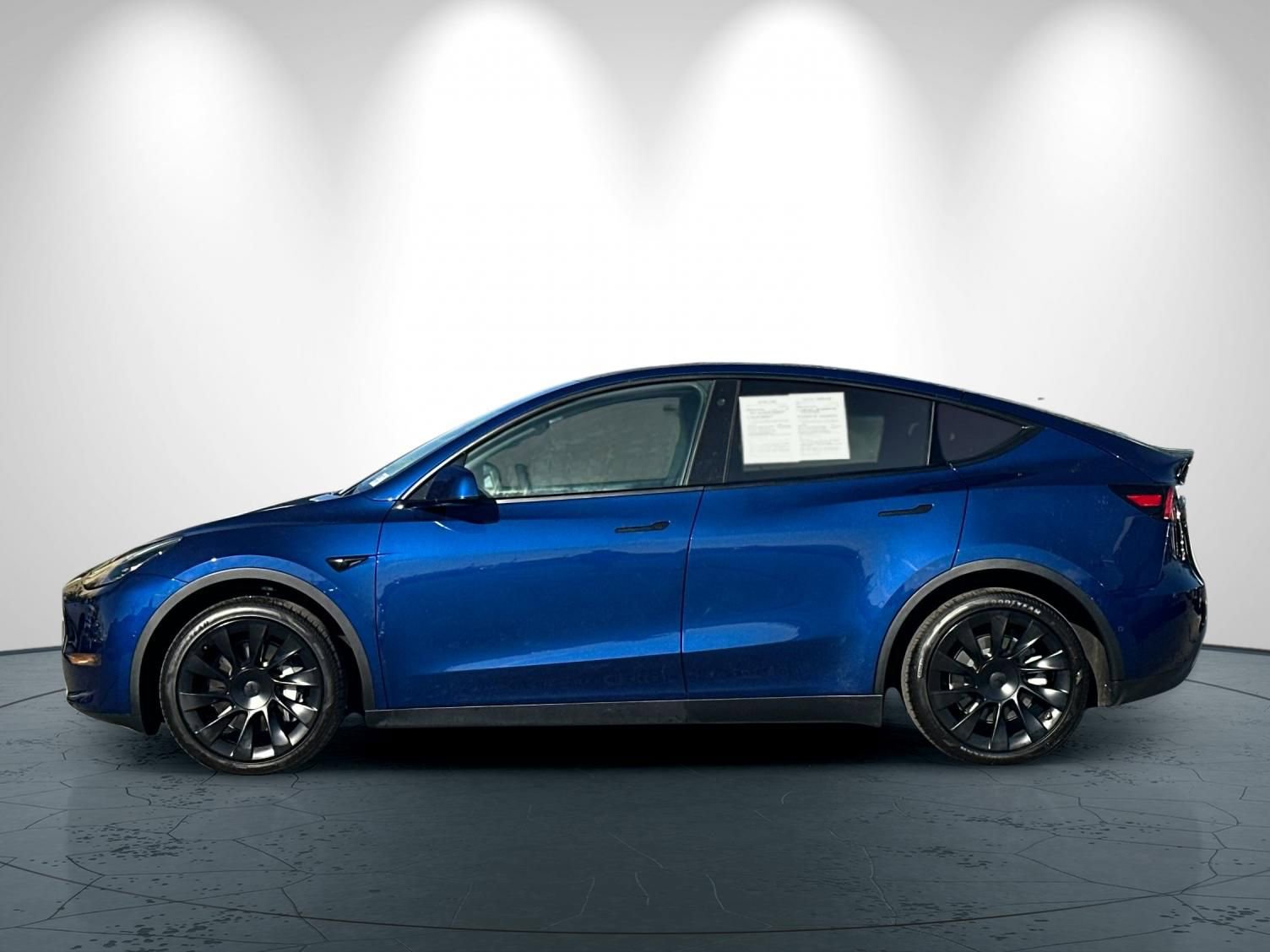 Used 2021 Tesla Model Y Long Range image 7