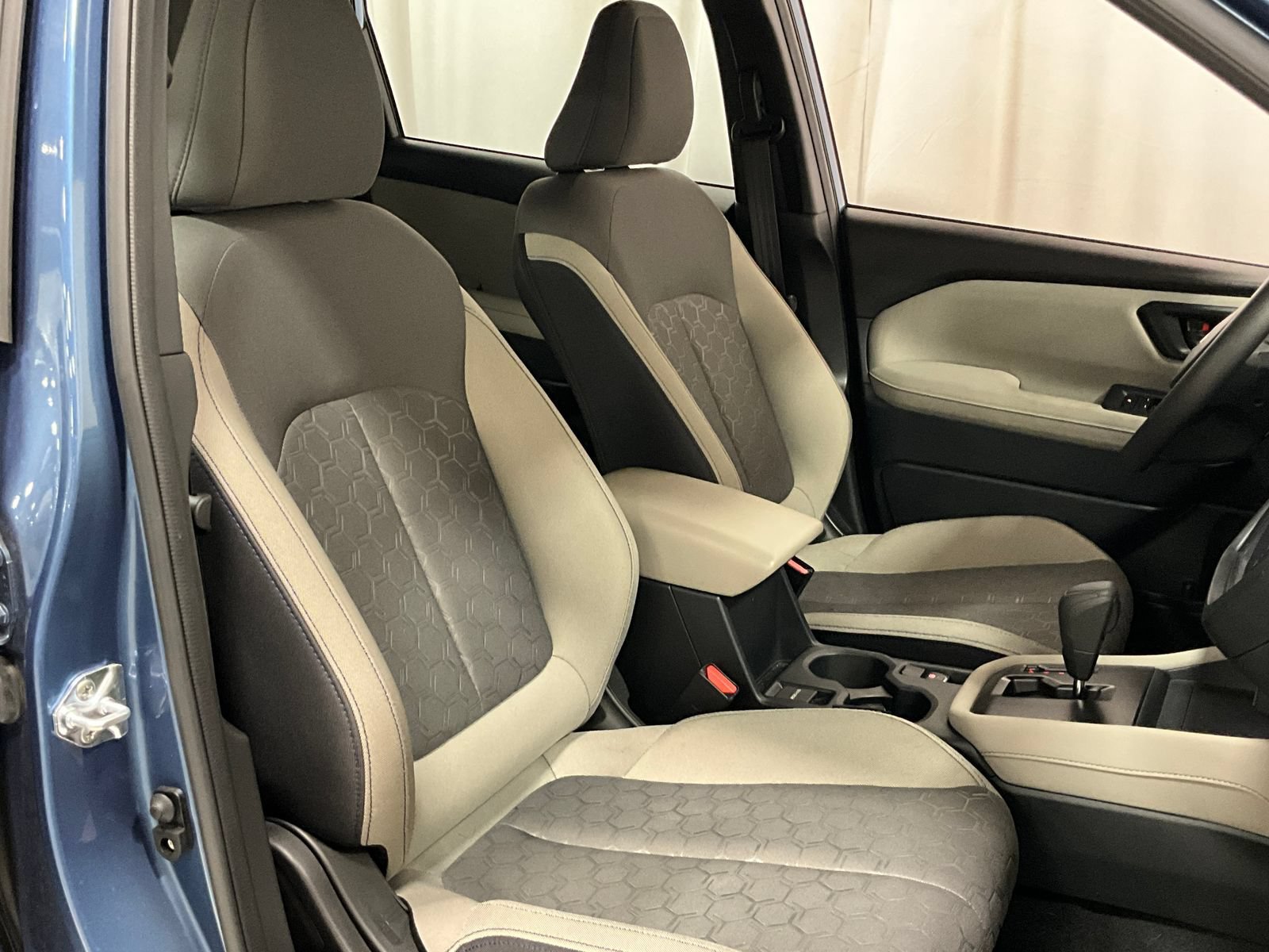 Used 2025 Subaru Forester AWD/4WD image 9