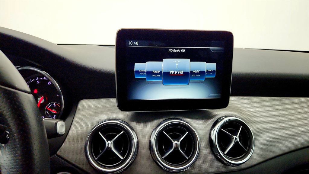 Used 2018 Mercedes-Benz GLA 250 4MATIC image 17