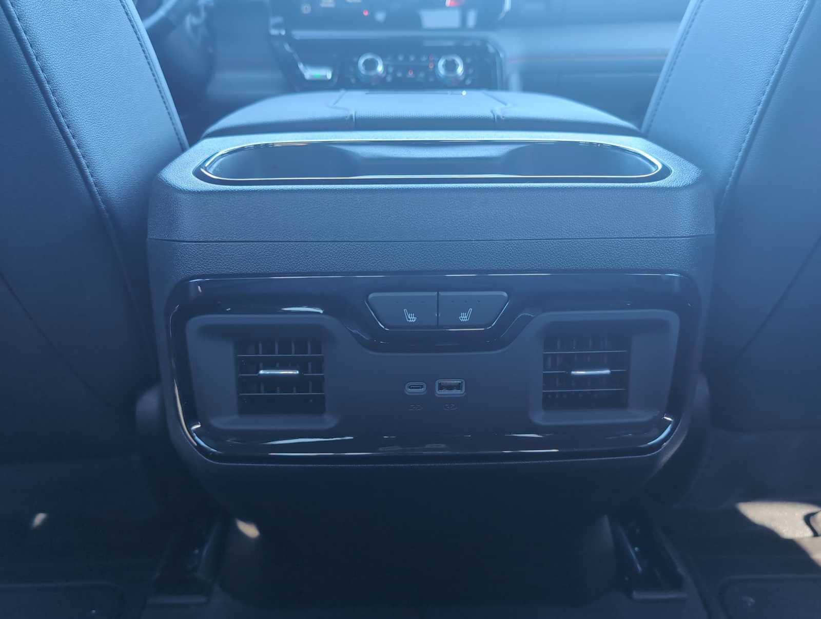 Used 2025 GMC Sierra 2500 AT4 w/ AT4 Premium Plus Package AWD/4WD image 21