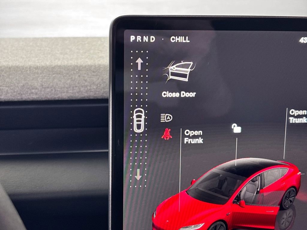 Used 2024 Tesla Model 3 image 18