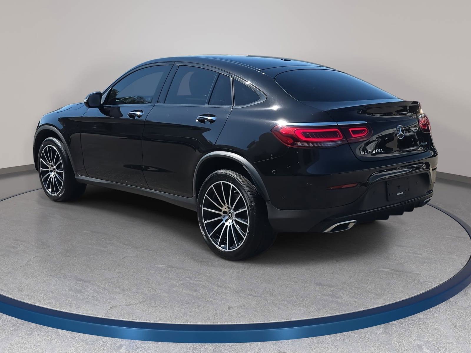 Used 2020 Mercedes-Benz GLC 300 4MATIC Coupe image 7