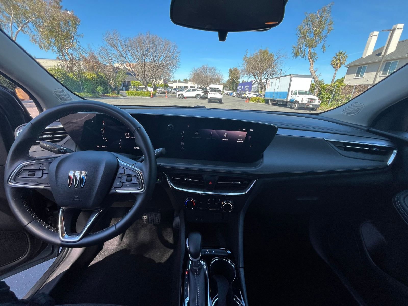 Used 2025 Buick Encore GX Preferred image 32