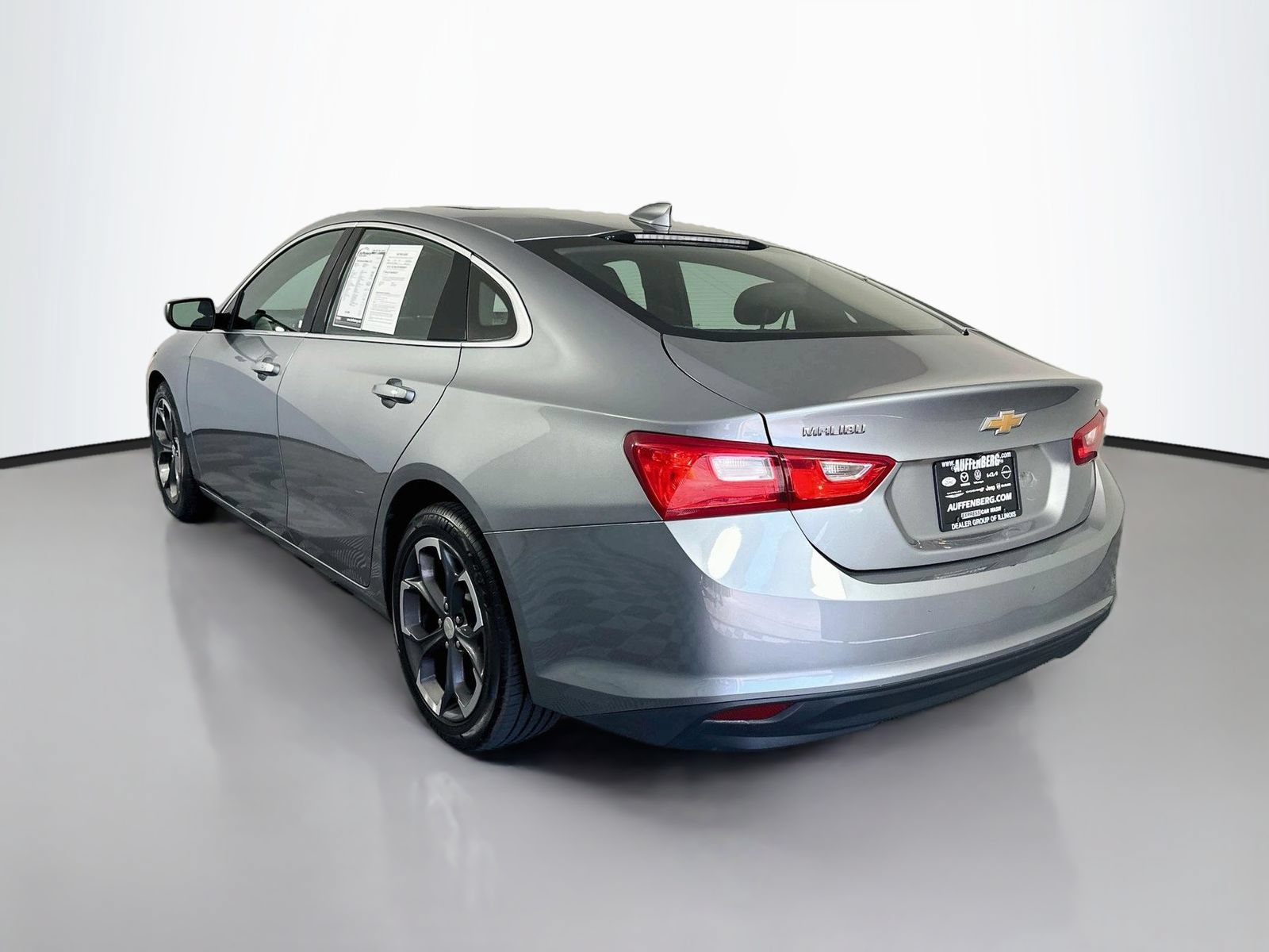 Used 2023 Chevrolet Malibu LT FWD image 5