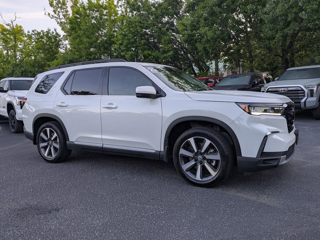Used 2025 Honda Pilot Touring