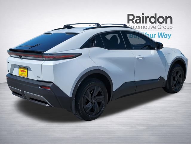 Used 2026 Toyota C-HR AWD/4WD image 7
