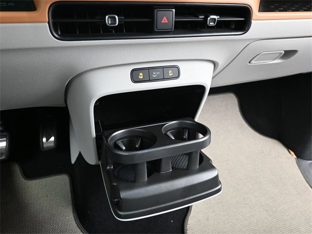 Used 2025 Volkswagen ID. Buzz 1st Edition image 21