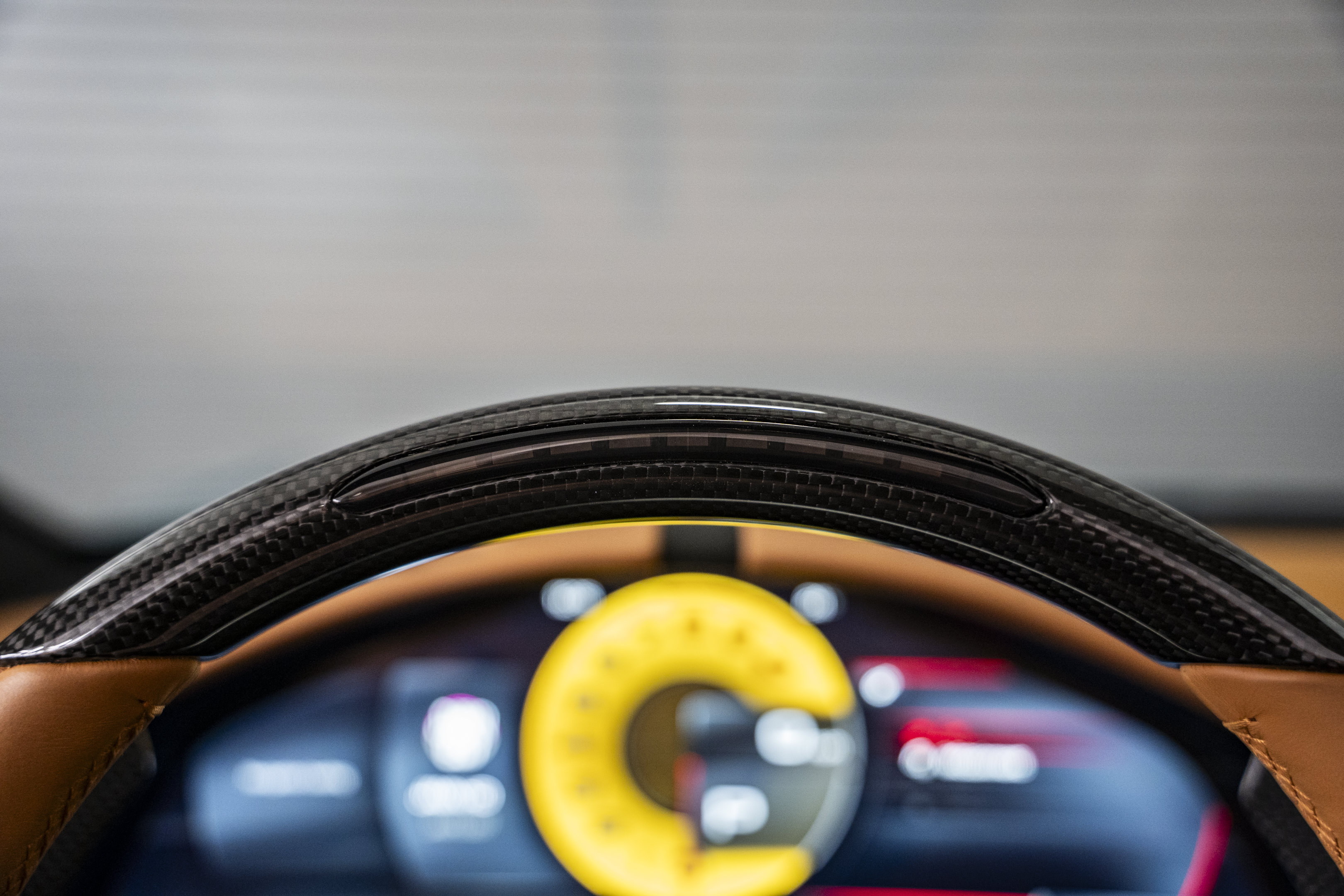 Used 2025 Ferrari Roma Spider RWD image 40