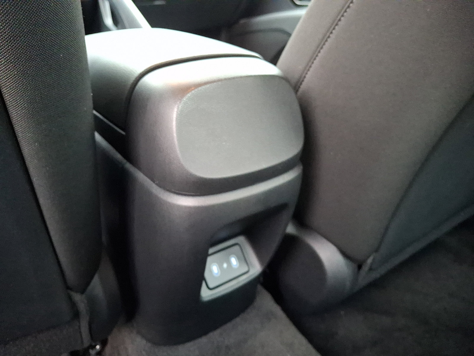 Used 2026 Hyundai Elantra Sport FWD image 11