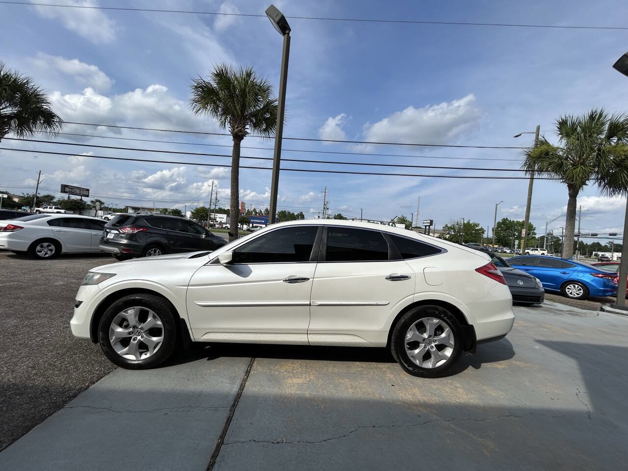 Used 2010 Honda Crosstour EX-L image 5