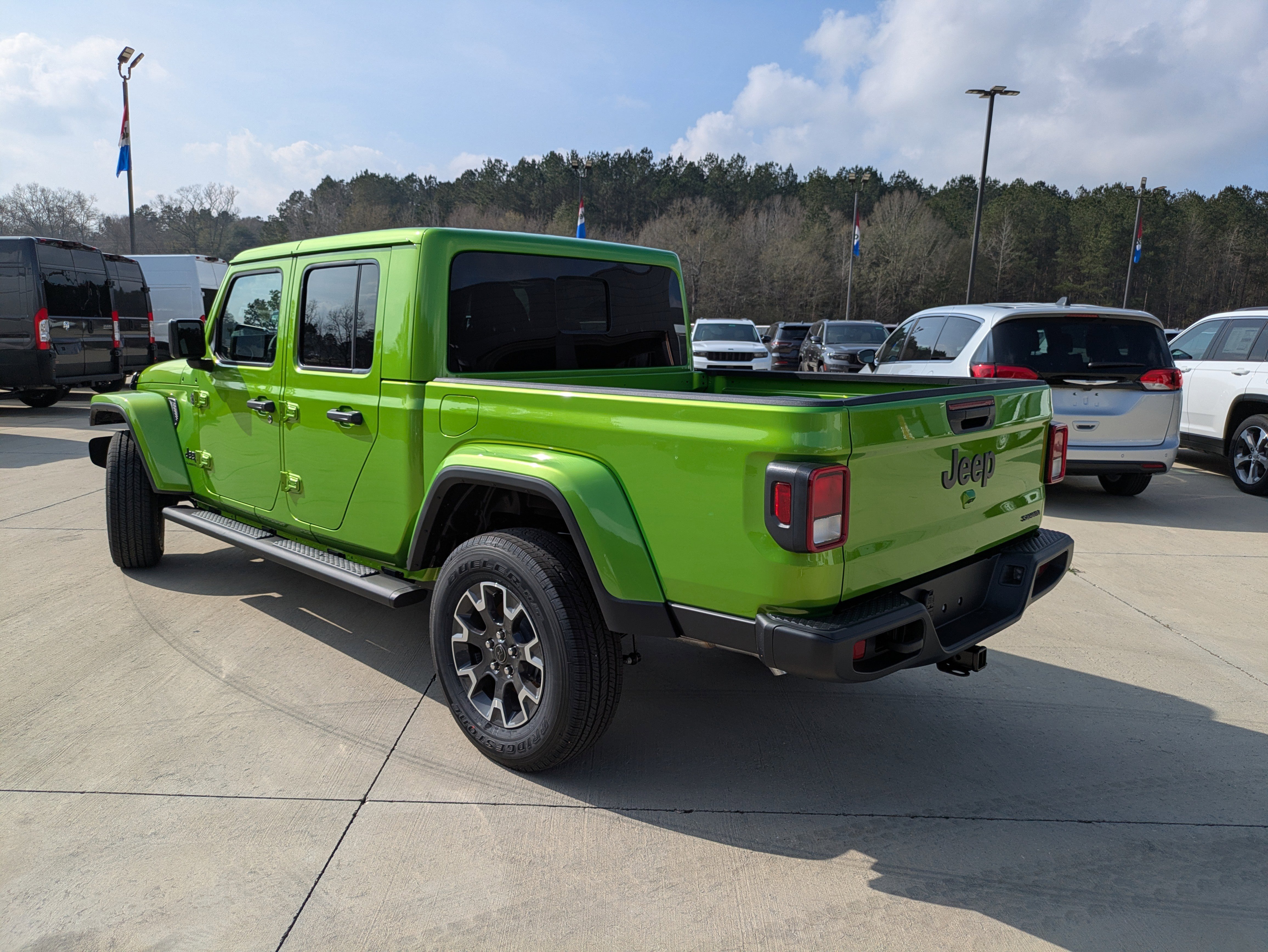 New 2026 Jeep Gladiator Sport AWD/4WD image 6