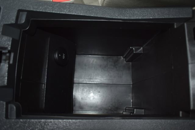 Used 2017 Ford Escape SE FWD image 28