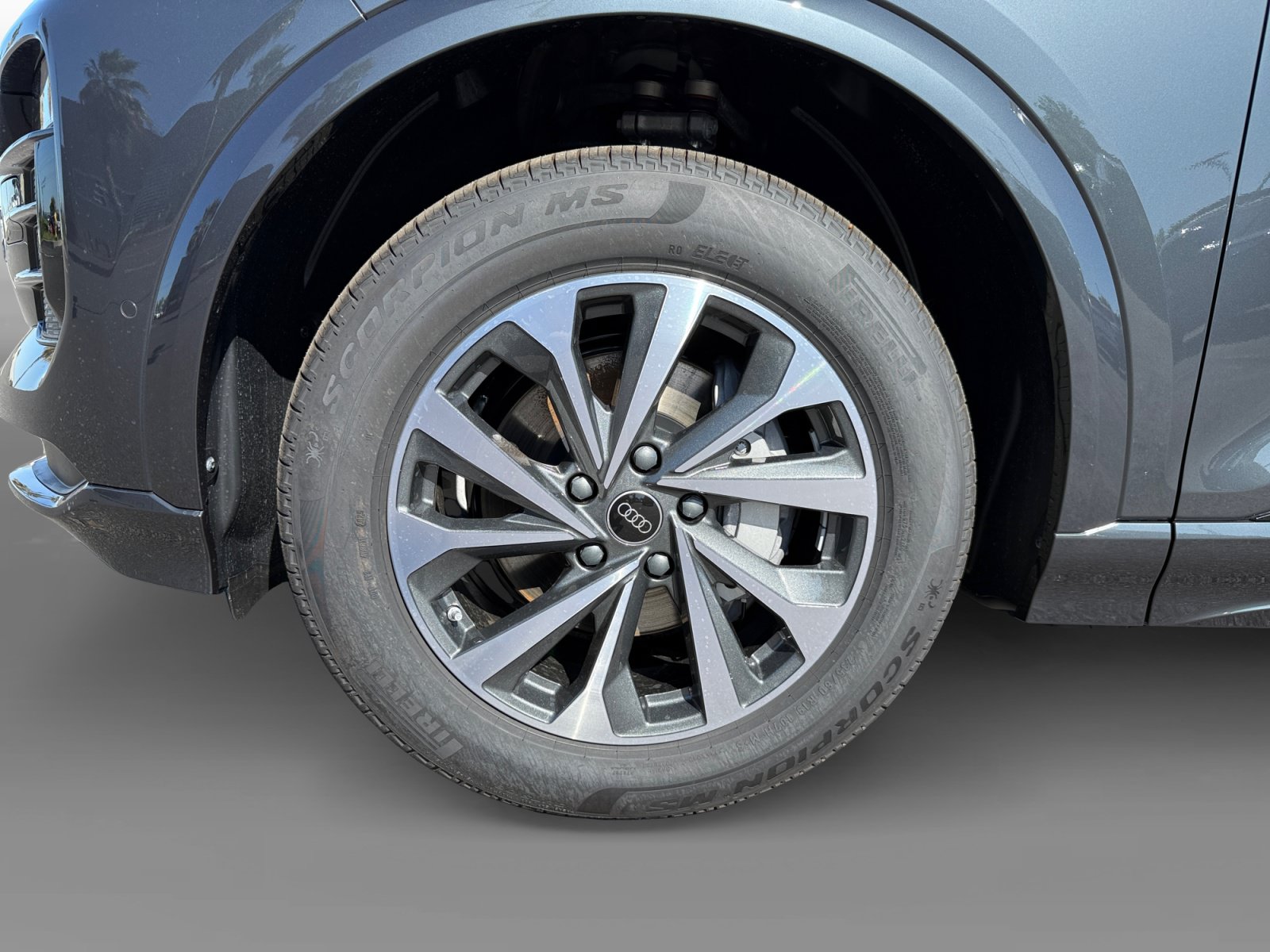 New 2027 Audi Q6 e-tron Premium AWD/4WD image 9