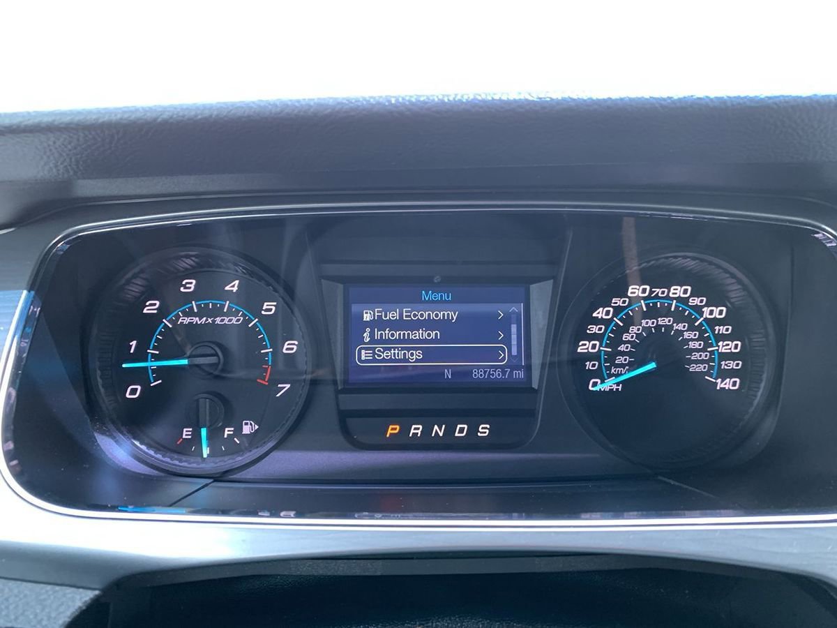 Used 2018 Ford Taurus SEL FWD image 19