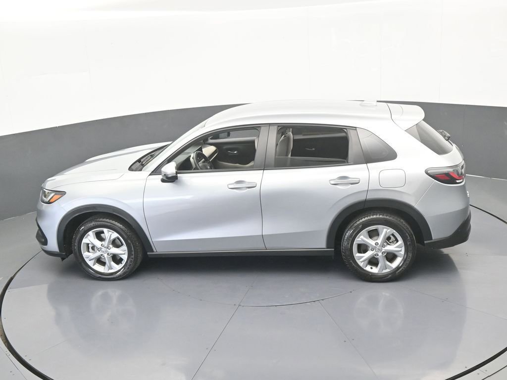 Used 2023 Honda HR-V LX image 45