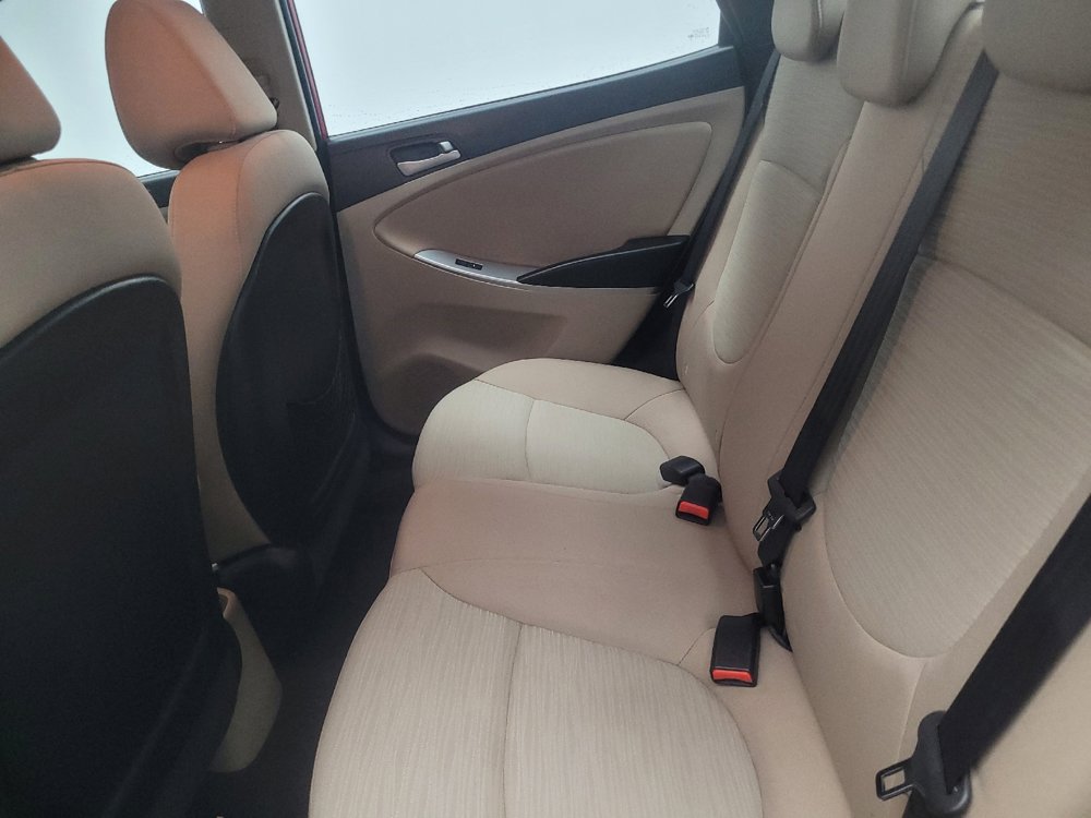 Used 2015 Hyundai Accent GLS FWD image 18