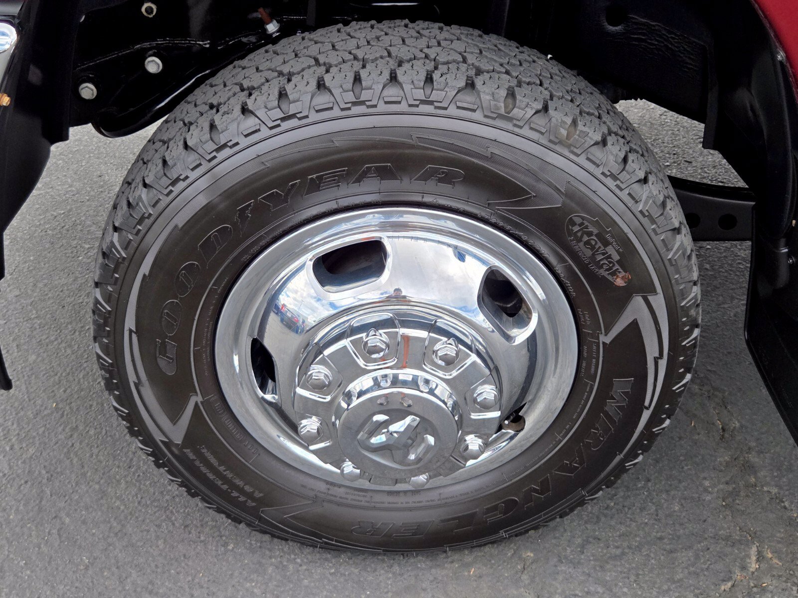 Used 2024 RAM 3500 Tradesman w/ Towing Technology Group AWD/4WD image 9
