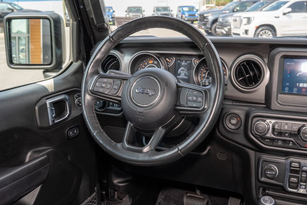 Used 2022 Jeep Wrangler Unlimited Sport AWD/4WD image 19