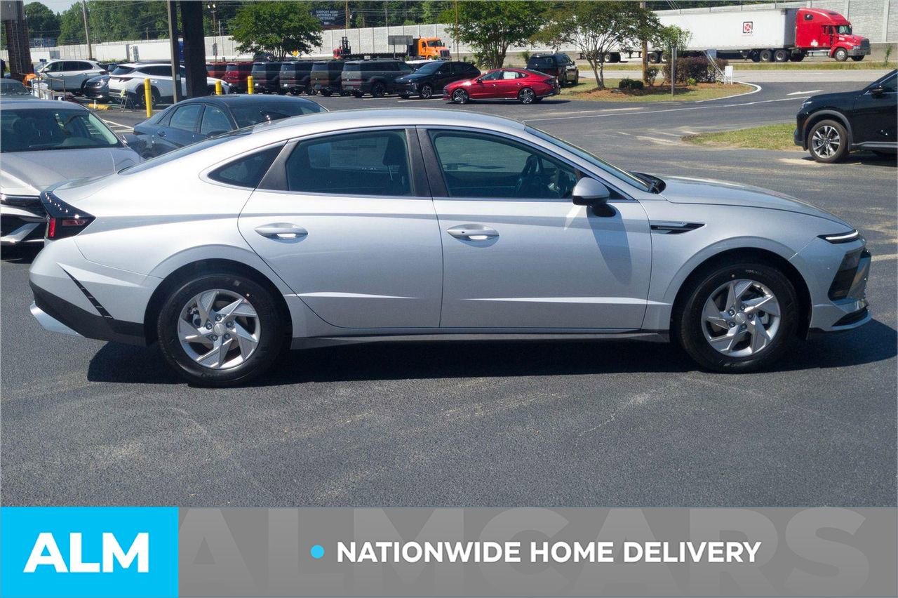 Certified 2025 Hyundai Sonata SE image 5