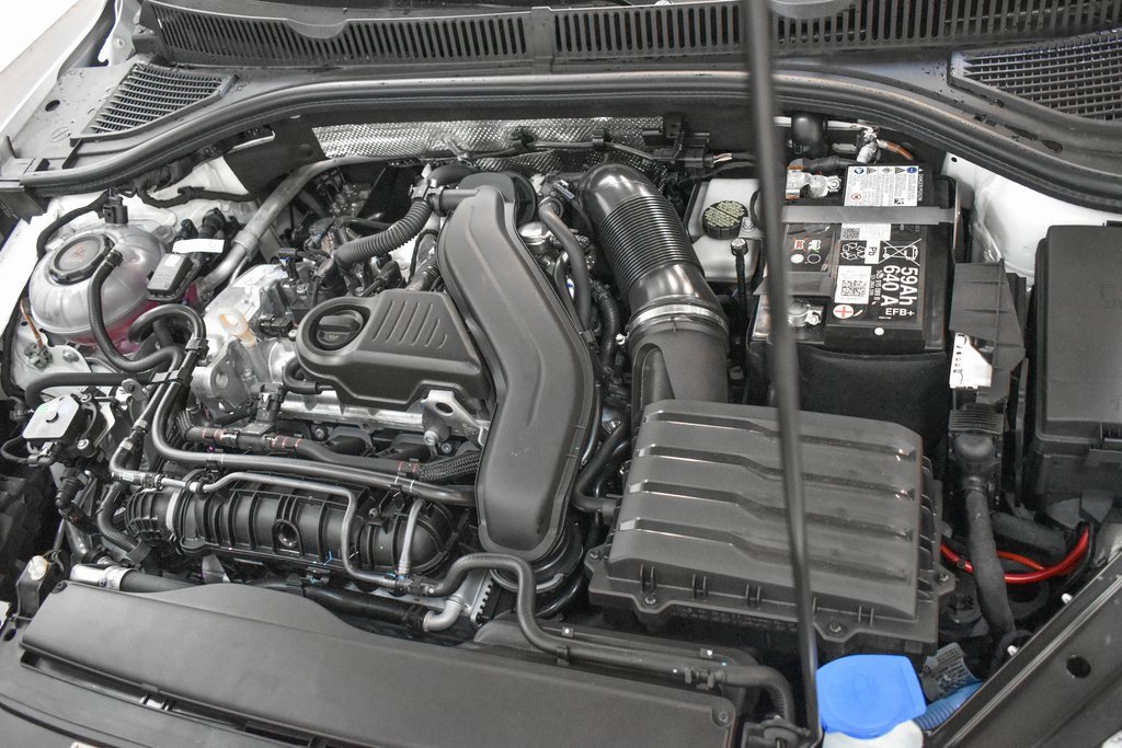 Used 2025 Volkswagen Jetta SE image 8