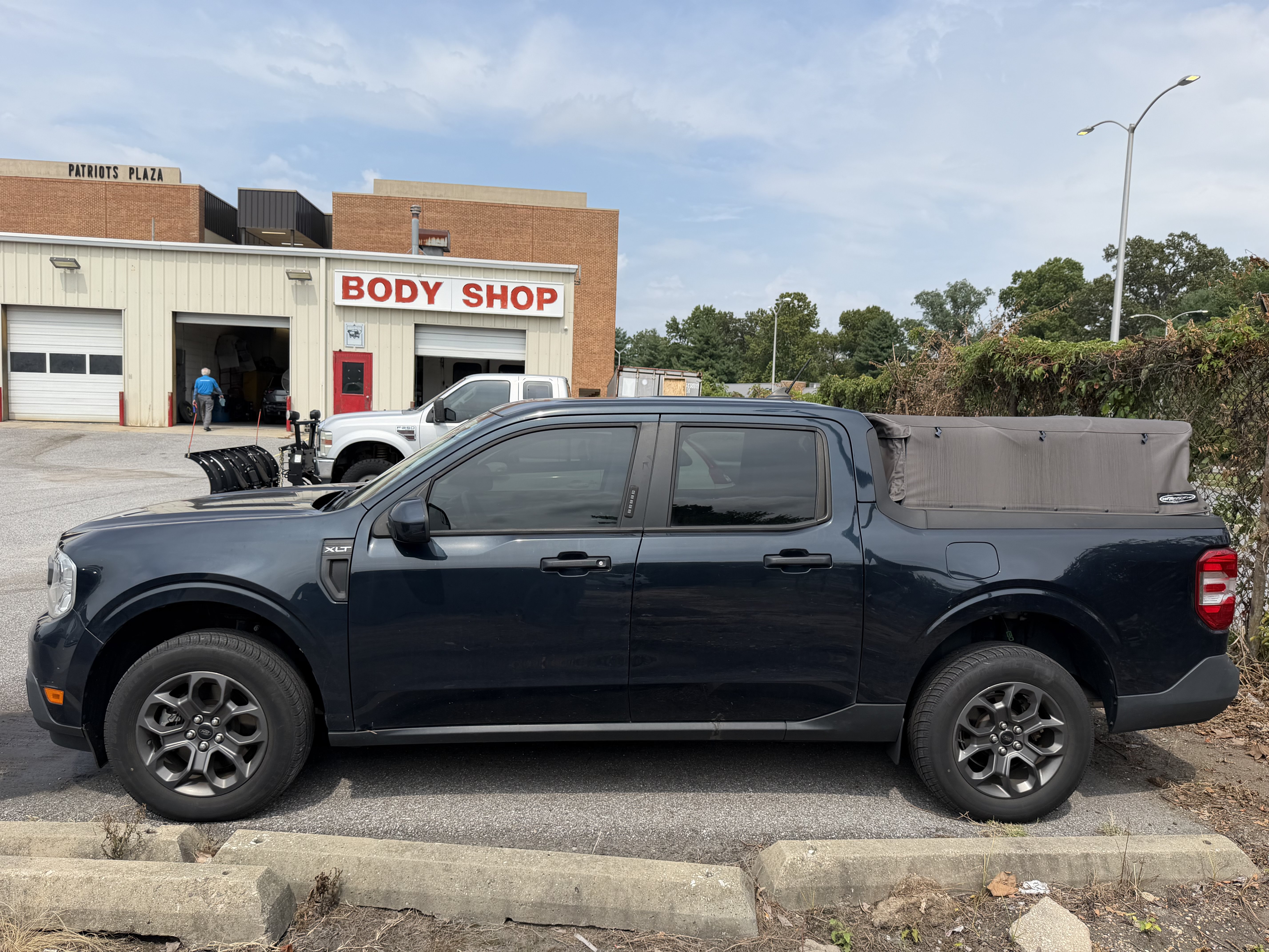 Used 2022 Ford Maverick XLT w/ XLT Luxury Package FWD image 3