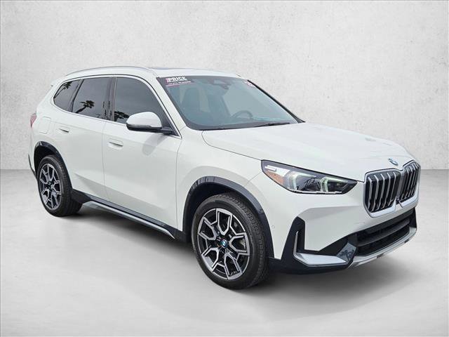 Used 2025 BMW X1 xDrive28i w/ Technology Package AWD/4WD image 3