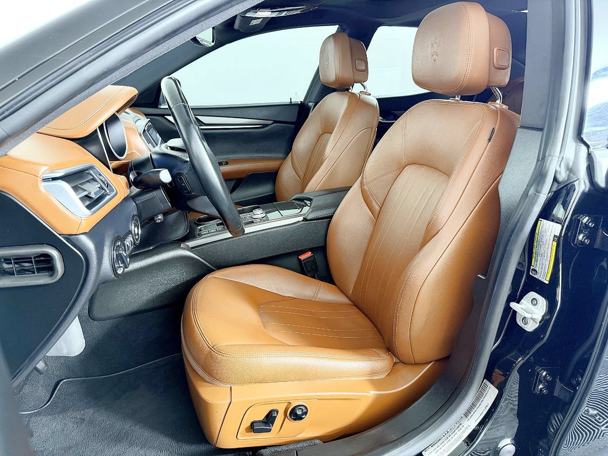 Used 2018 Maserati Ghibli RWD image 33