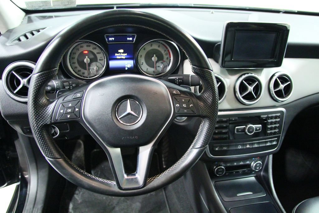 Used 2015 Mercedes-Benz GLA 250 4MATIC image 19