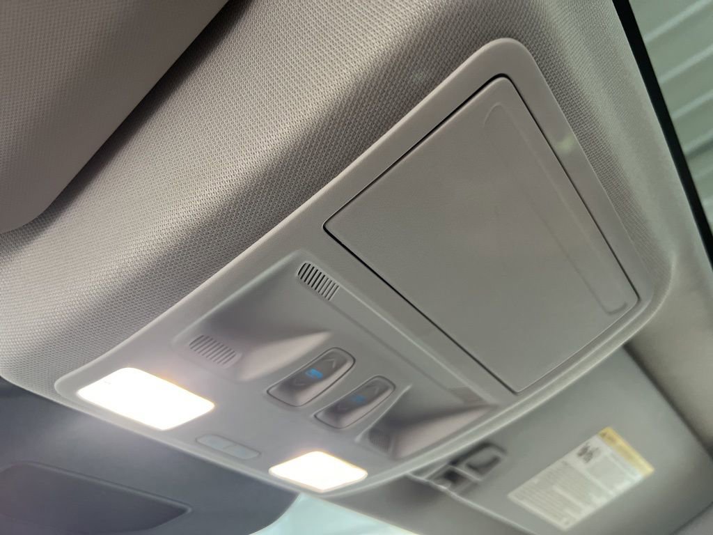 Used 2022 Ford Escape SEL w/ SEL Stealth AWD Package image 32