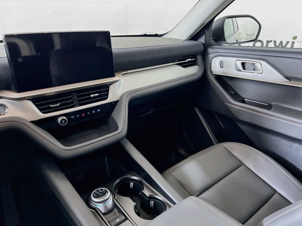 New 2026 Ford Explorer Active w/ Active Comfort Package AWD/4WD image 28