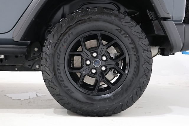 Used 2024 Jeep Wrangler Unlimited AWD/4WD image 9
