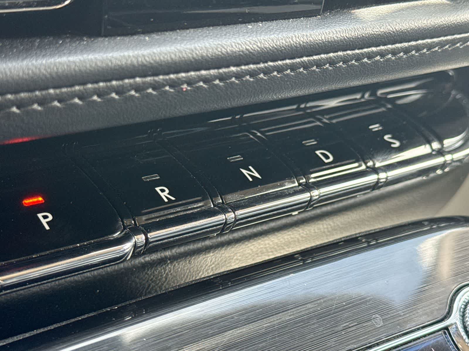 Used 2023 Lincoln Nautilus Reserve AWD/4WD image 32