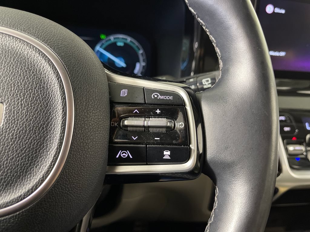 Used 2022 Kia Sorento SX Prestige w/ Panoramic Sunroof Package AWD/4WD image 27