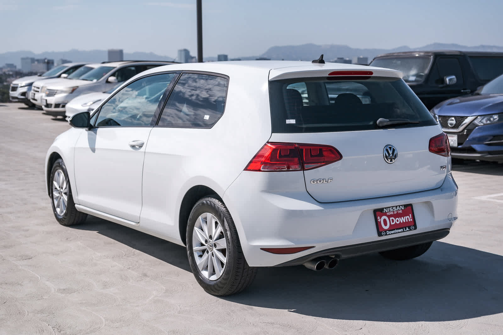 Used 2016 Volkswagen Golf S FWD image 6