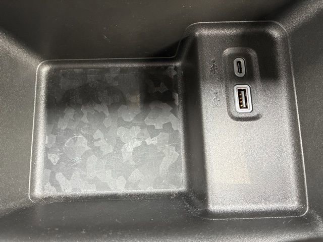 Used 2024 Chevrolet Colorado W/T image 31