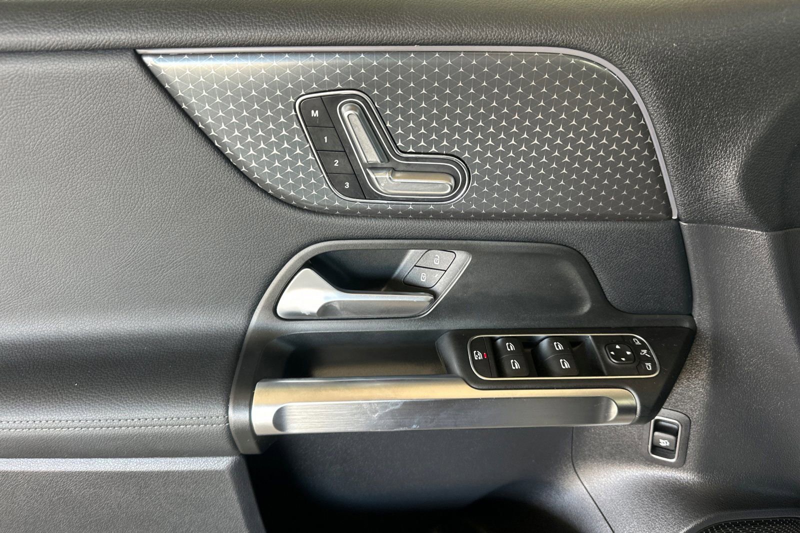 Certified 2024 Mercedes-Benz EQB 250+ image 13